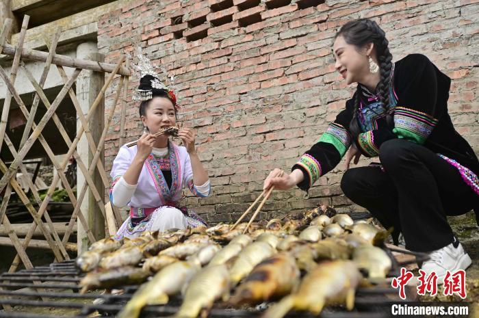 1650529212129792.jpg 4.jpg